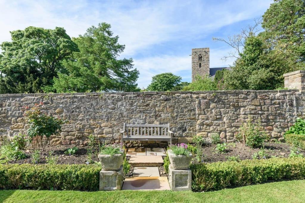 10 Bed Stunning House In Village, With Hot Tub Ovingham Luaran gambar
